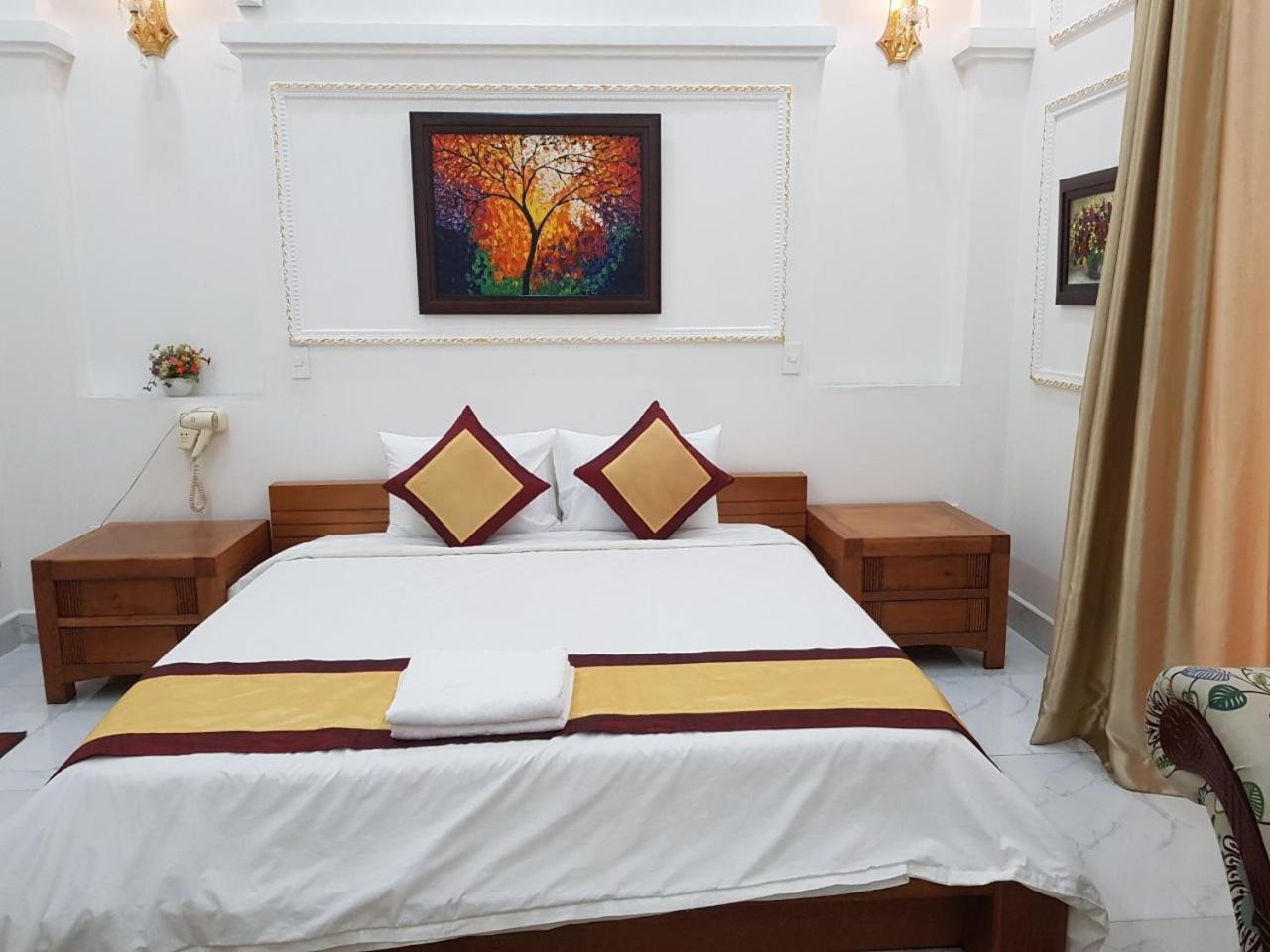 Kim Cuong - Hotel Near Tan Son Nhat Airport Ho Chi Minh City Exterior photo